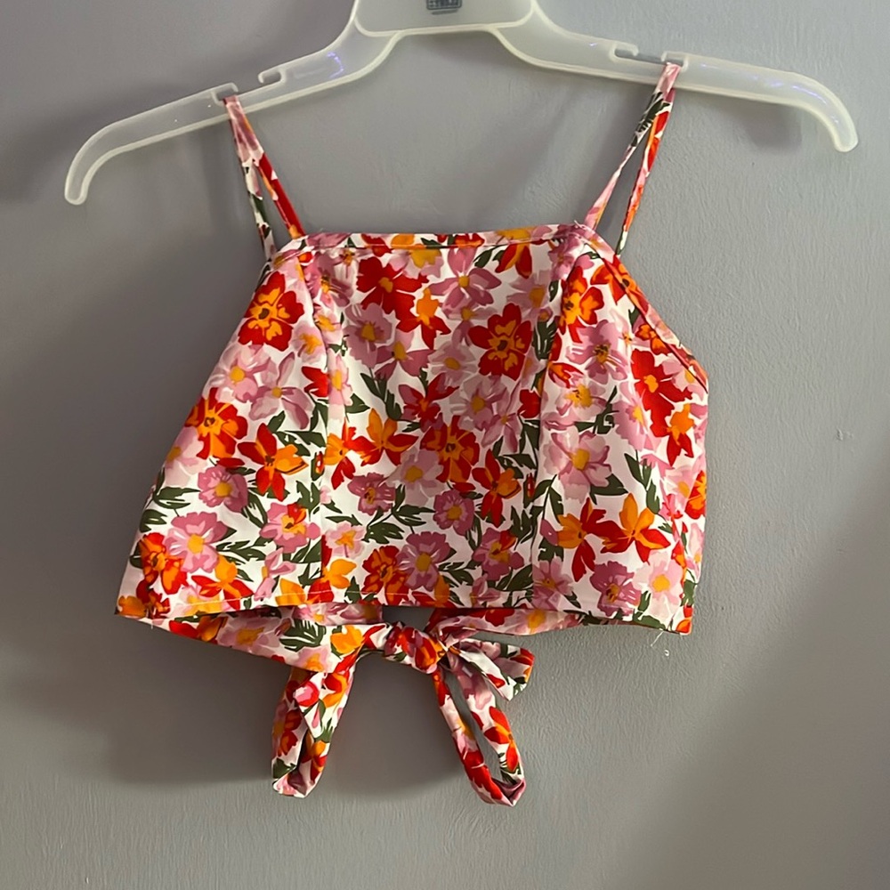 Floral Tie Back Crop Tank Top